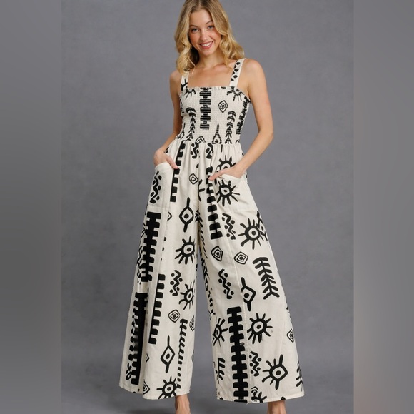 Pants - Smocked Square-Neck Wide-Leg Jumpsuit in Black & Cream